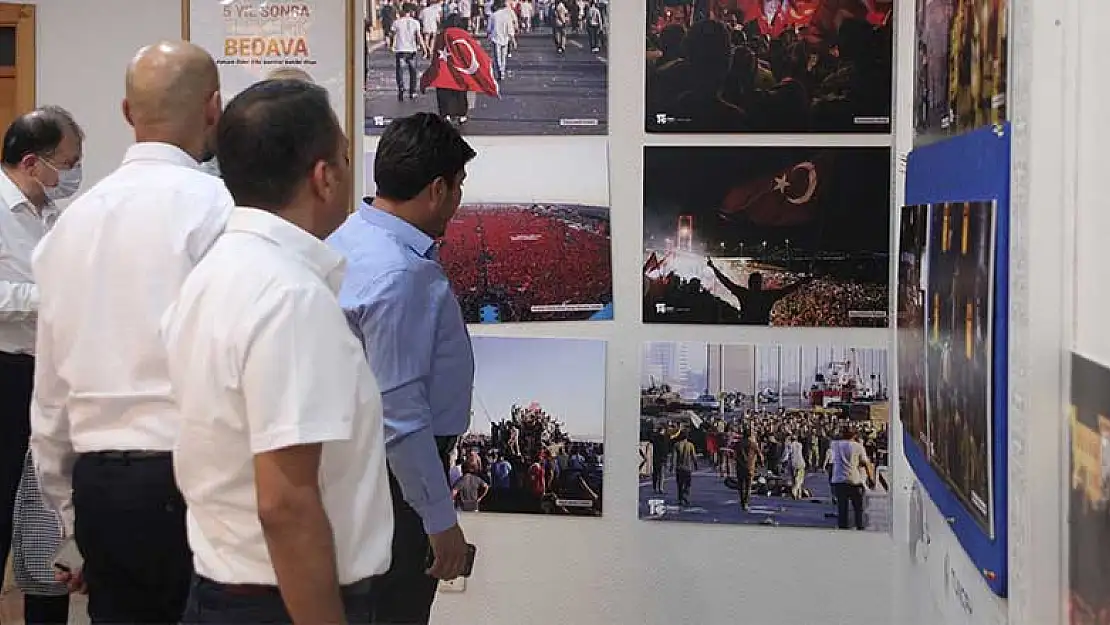 MÜSİAD Konya'da 15 Temmuz Fotoğraf Sergisi açıldı