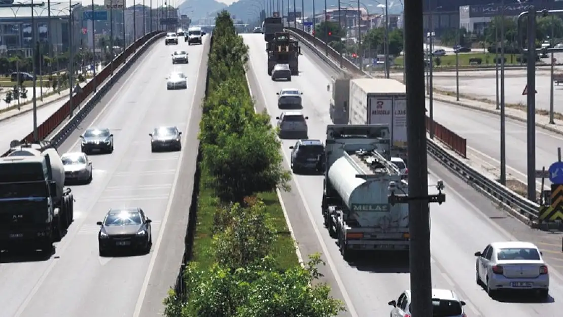 Tatilciler bayram tatili için yola erken düştü