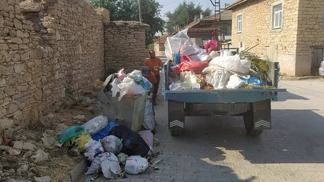 Beyşehir'de bayram sonu temizlik çalışmaları sürüyor