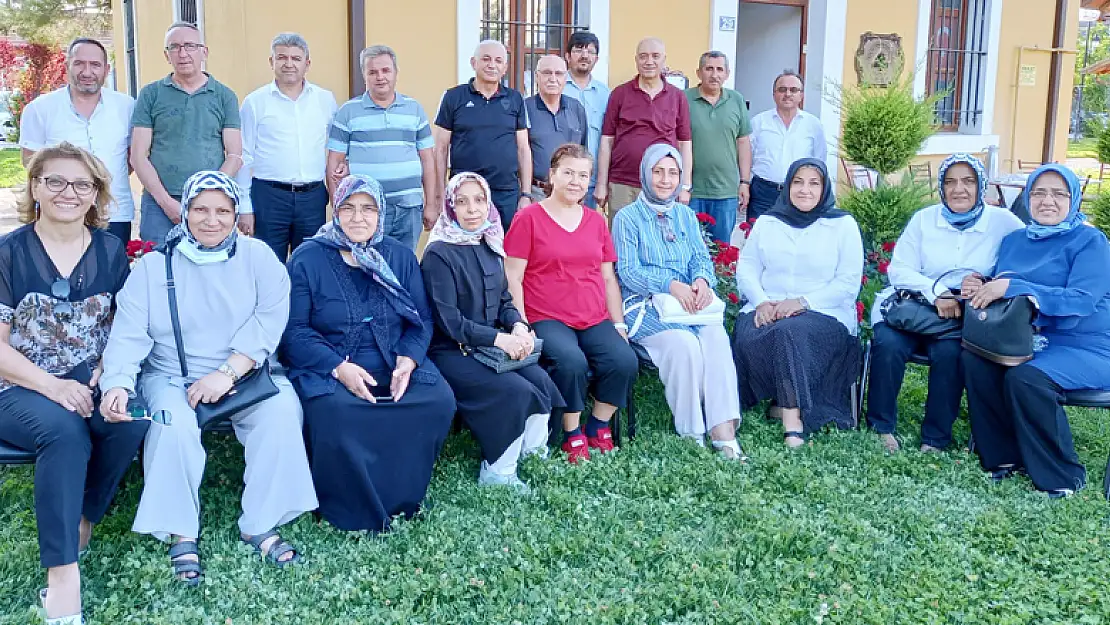 Tatlıoğlu'ndan, Konya Yörük ve Türkmen Derneğine ziyaret