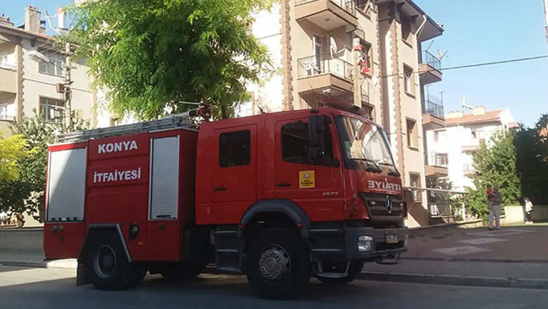 Konya'da çatıda sigara sefası yangın çıkardı