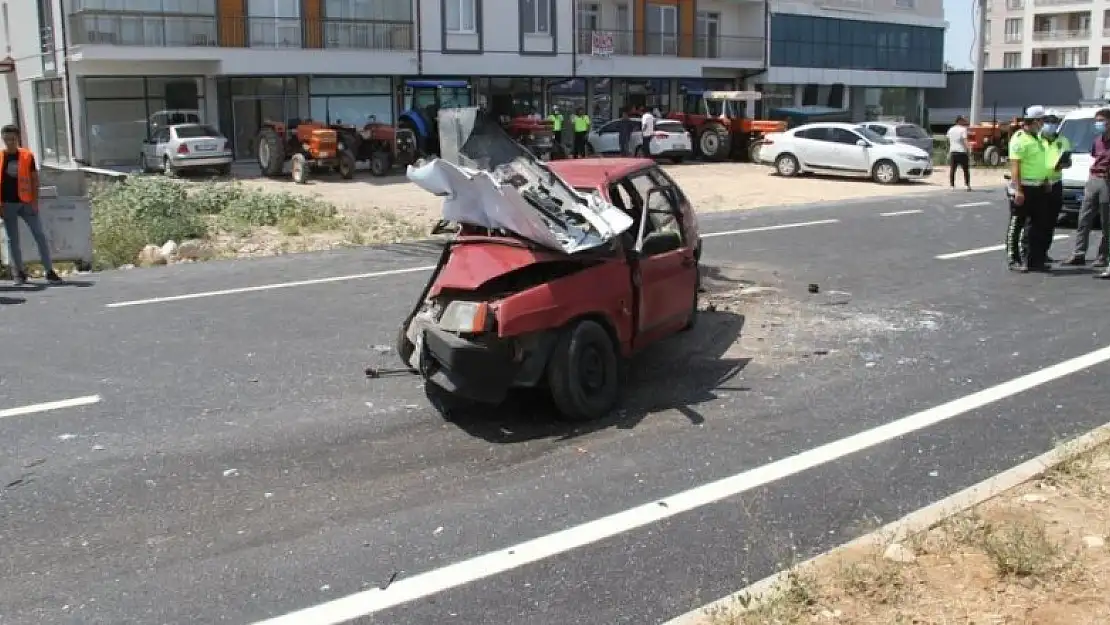 Konya'da otomobiller çarpıştı: 2 yaralı