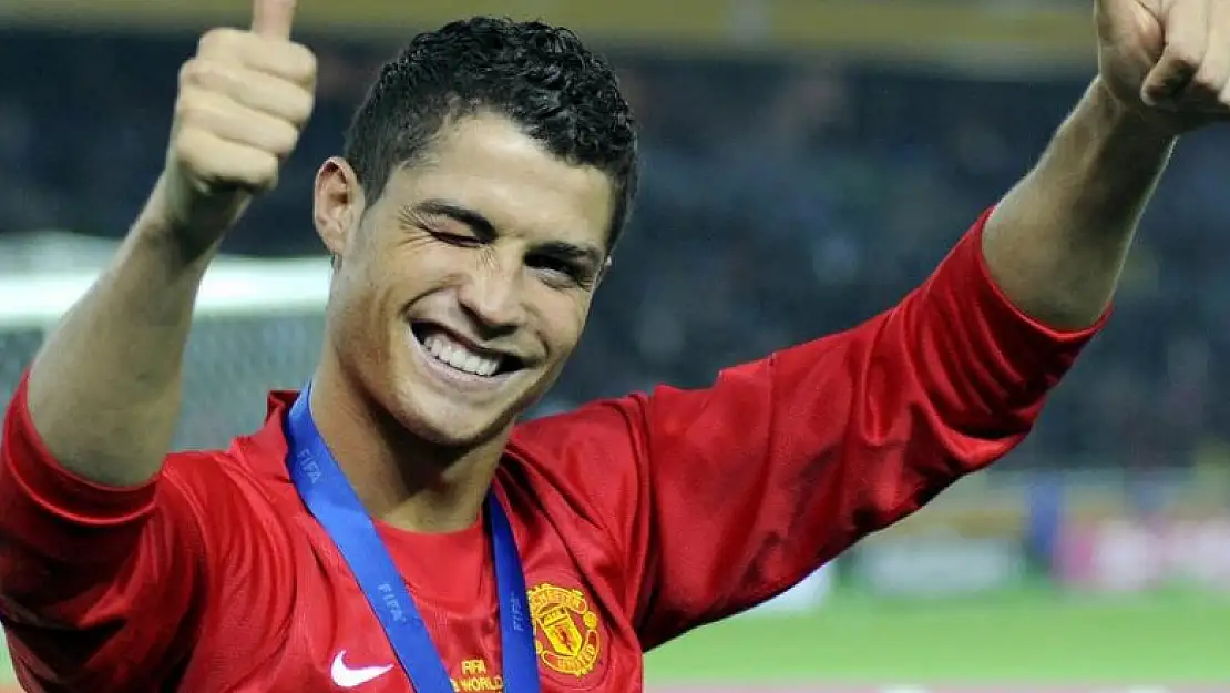 Ronaldo yeniden Manchester United'da