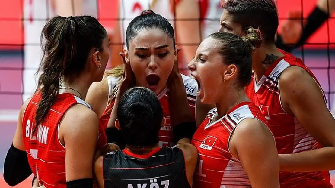 A Milli Kadın Voleybol Takımı 2021 Avrupa Şampiyonasında yarı finale yükseldi