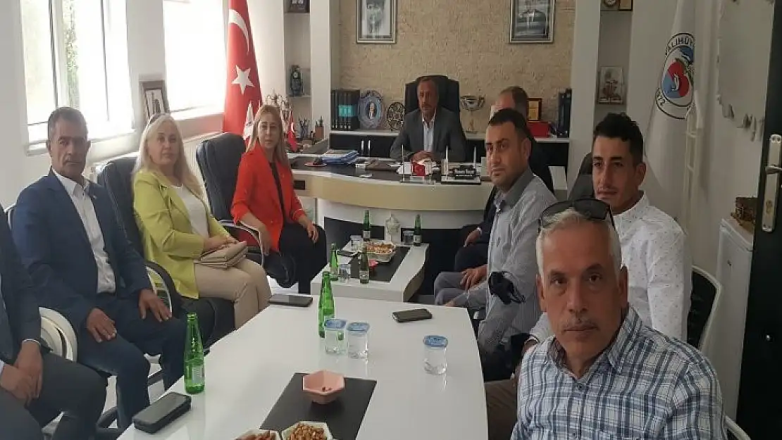 MHP Konya Milletvekili Esin Kara, Yalıhüyük'ü ziyaret etti