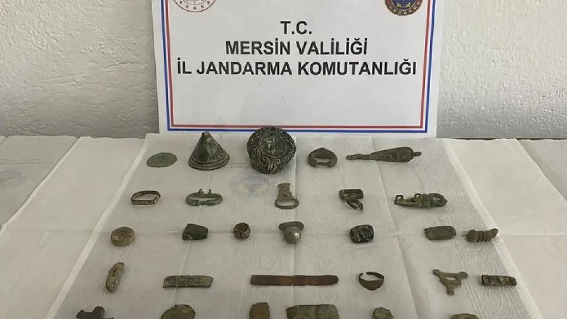 Mersin'de 37 parça tarihi eser ele geçirildi