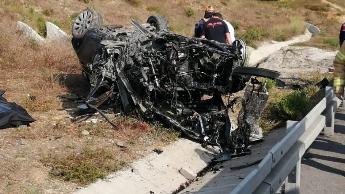 Pendik'te feci kaza: Anne ve baba hayatını kaybetti, 2 çocuğu yaralandı