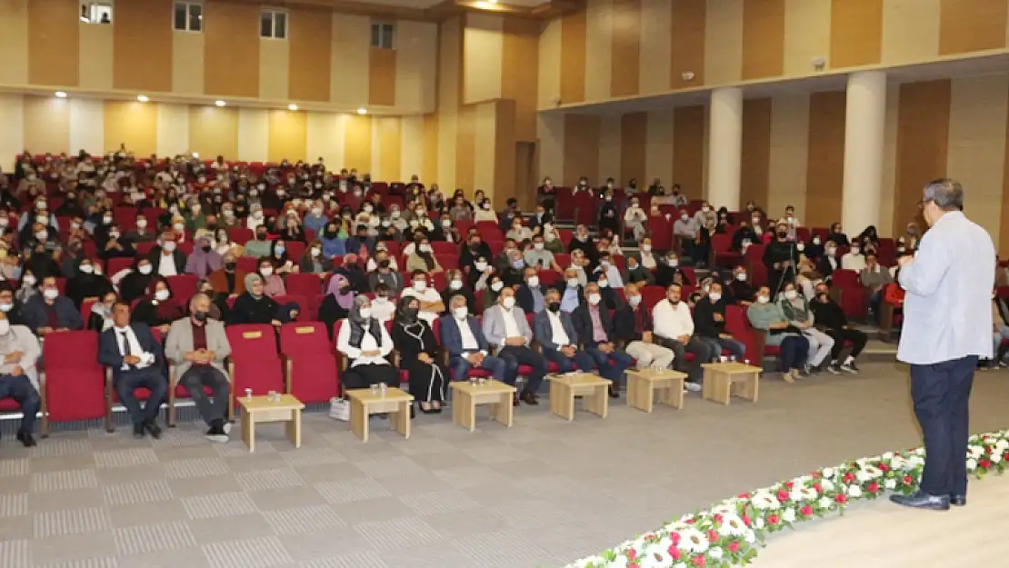 Eğitimci Yazar Hayati İnanç Kululularla buluştu