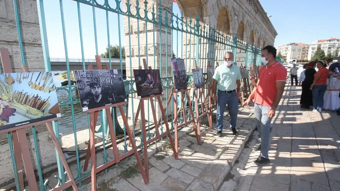 Beyşehir'de 'Bakkal amca fotoğraf yarışması' ödül töreni ve sergi açılışı yapıldı