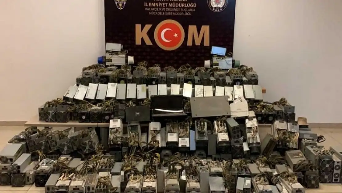 Konya'da  kripto para operasyonu: 103 cihaz ele geçirildi