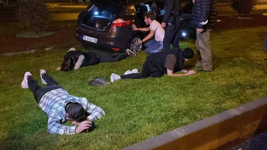 Polisin önünde drift yaptılar, 50 km kaçtıktan sonra kaza yaparak yakalandılar