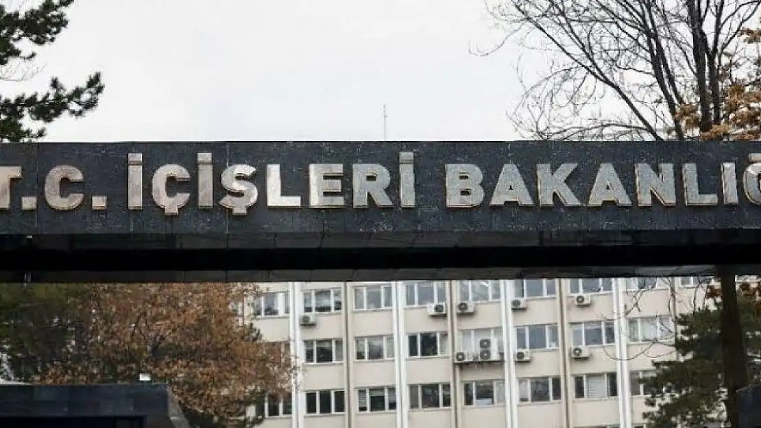 İçişleri Bakanlığı: 'İkna çalışması sonucu 3 örgüt mensubu daha güvenlik güçlerine teslim oldu'