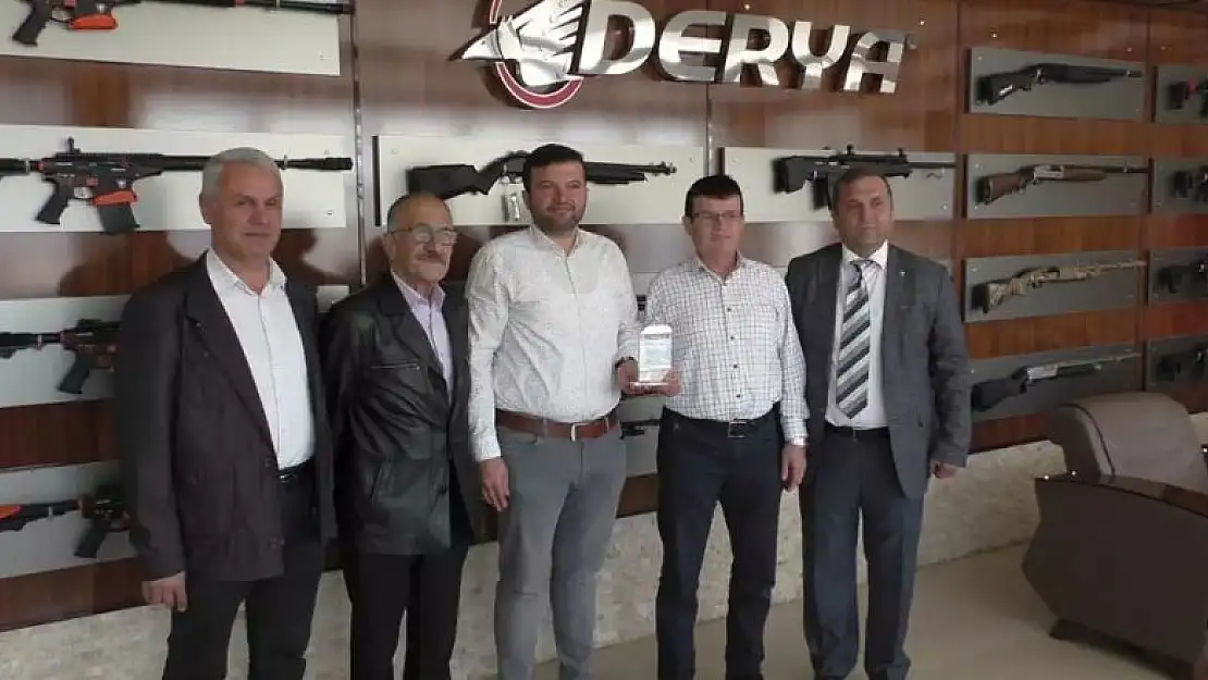 Beyşehir'de ihracatta ilk bine giren firmaya plaket verildi