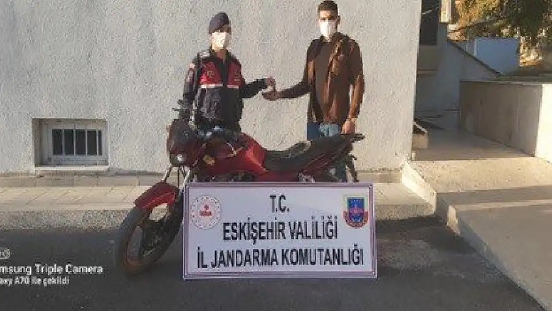 Otomobille gelip motosiklet çaldılar, JASAT'tan kaçamadılar