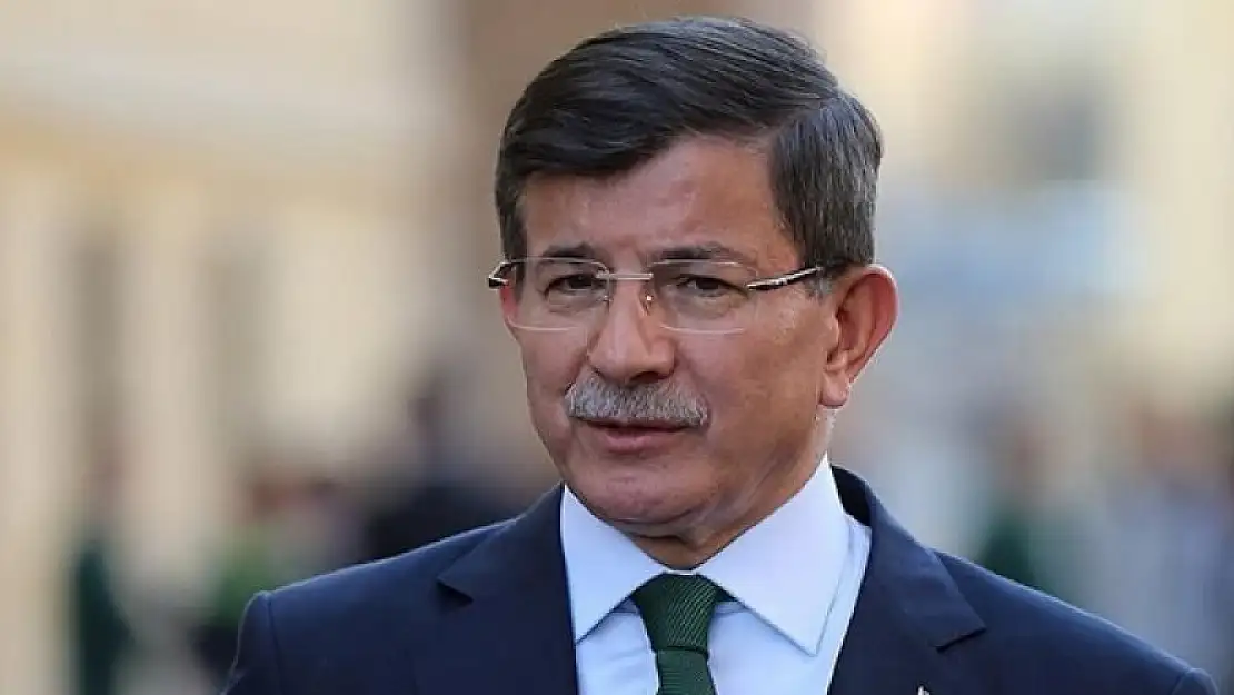 Ahmet Davutoğlu asansör kazası geçirdi! İşte son sağlık durumu