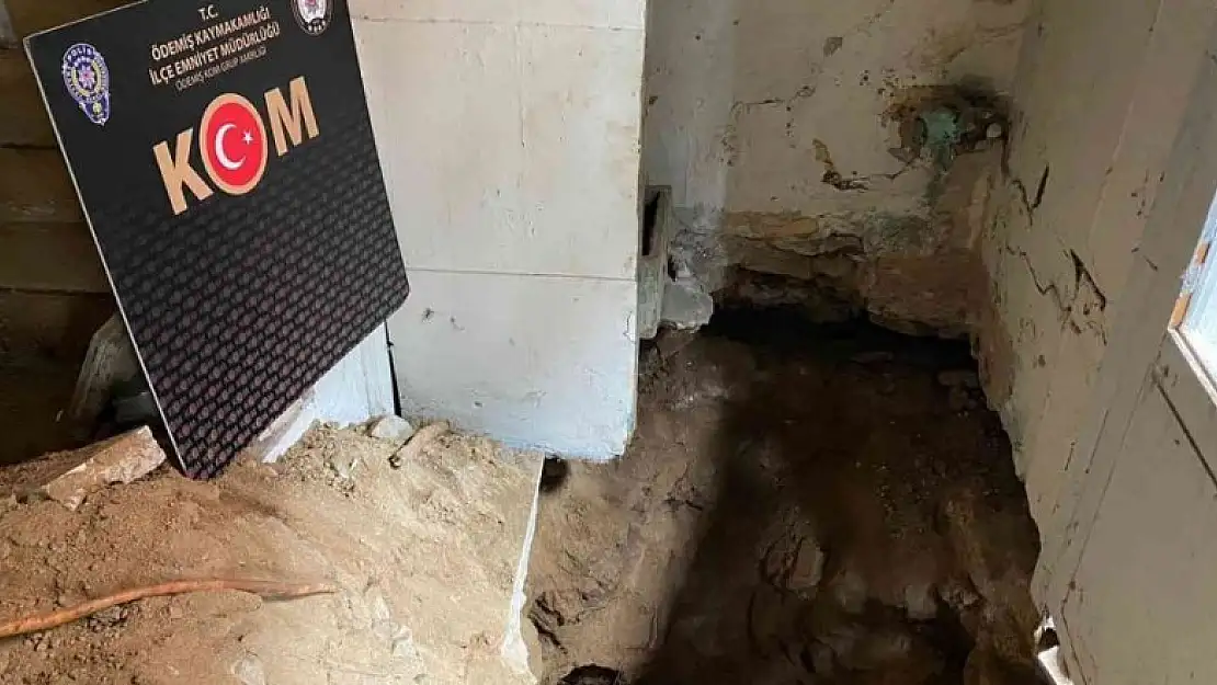 İzmir'de kaçak kazı yapılan eve polis baskını: 3 gözaltı