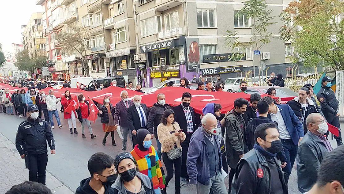 CHP'nin, Cumhuriyet yürüyüşüne ilgi yoğundu