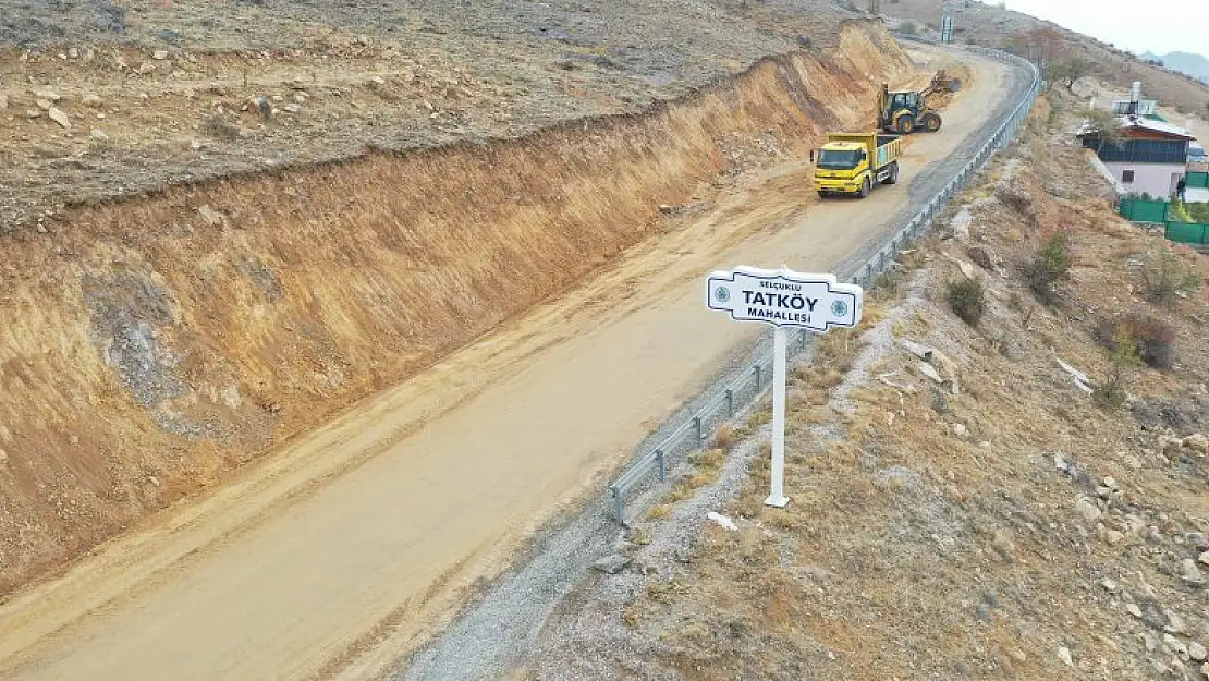 Başkan Altay: 'Tatköy Yolu'nda Sıcak Asfalt Çalışması Başlattık.'