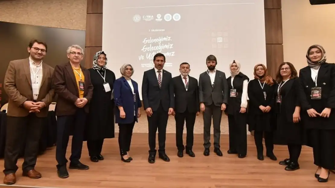 Konya'da 'Uluslararası Geleneğimiz, Geleceğimiz ve Ustalarımız Sempozyumu' sona erdi