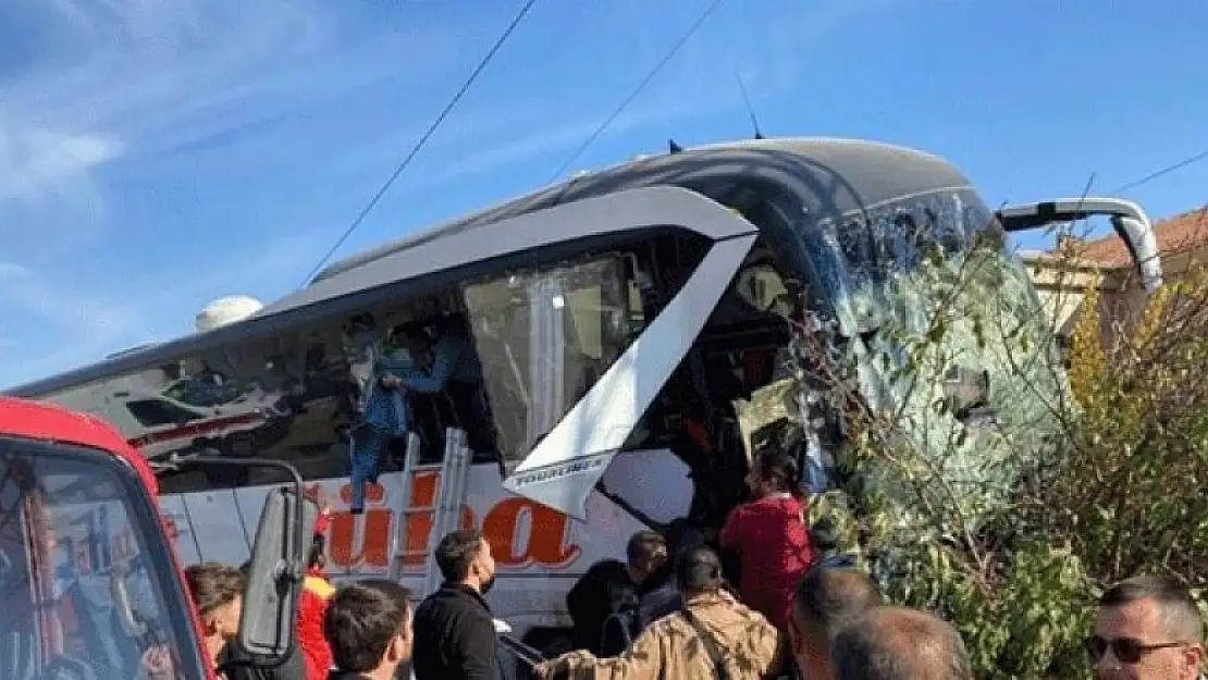 Kayseri'de korkunç kaza! Ölü ve yaralılar var...