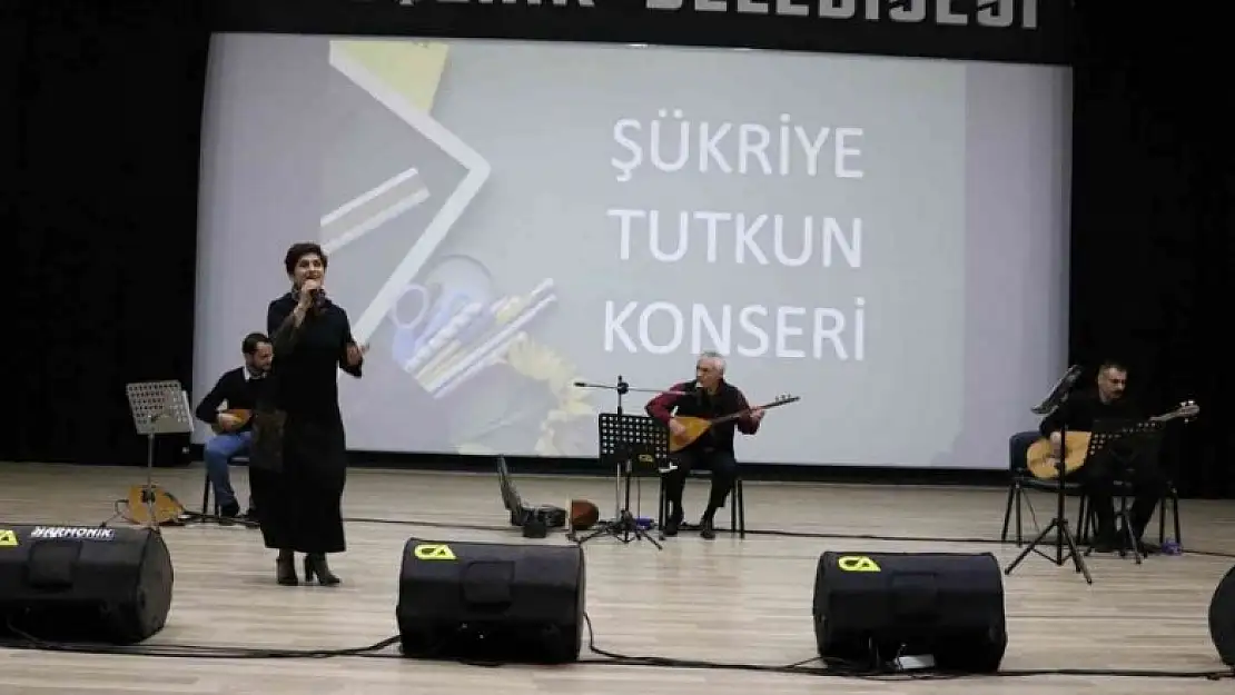 Sanatçı Şükriye Tutkun'dan öğretmenler için konser