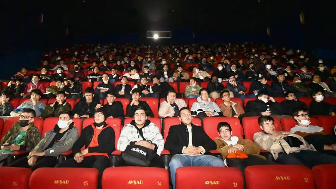 Karatay'da 16 bin 600 liseli öğrenci sinema keyfi yaşayacak