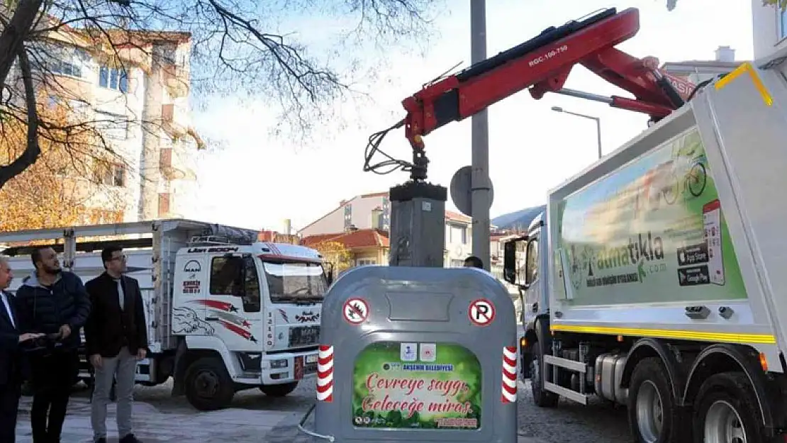 Akşehir Belediyesinden bir ilk daha yeni nesil çöp konteynerleri hizmette