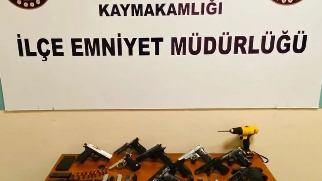 Silah kaçakçılarına operasyon: 25 kişi tutuklandı