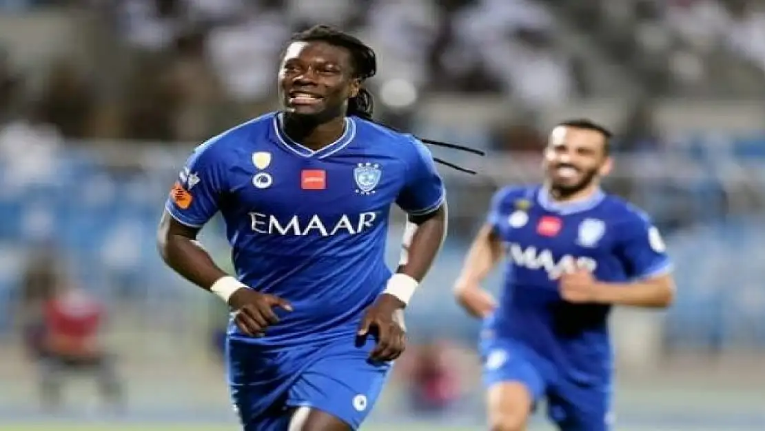 Konyaspor Gomis ile temasta