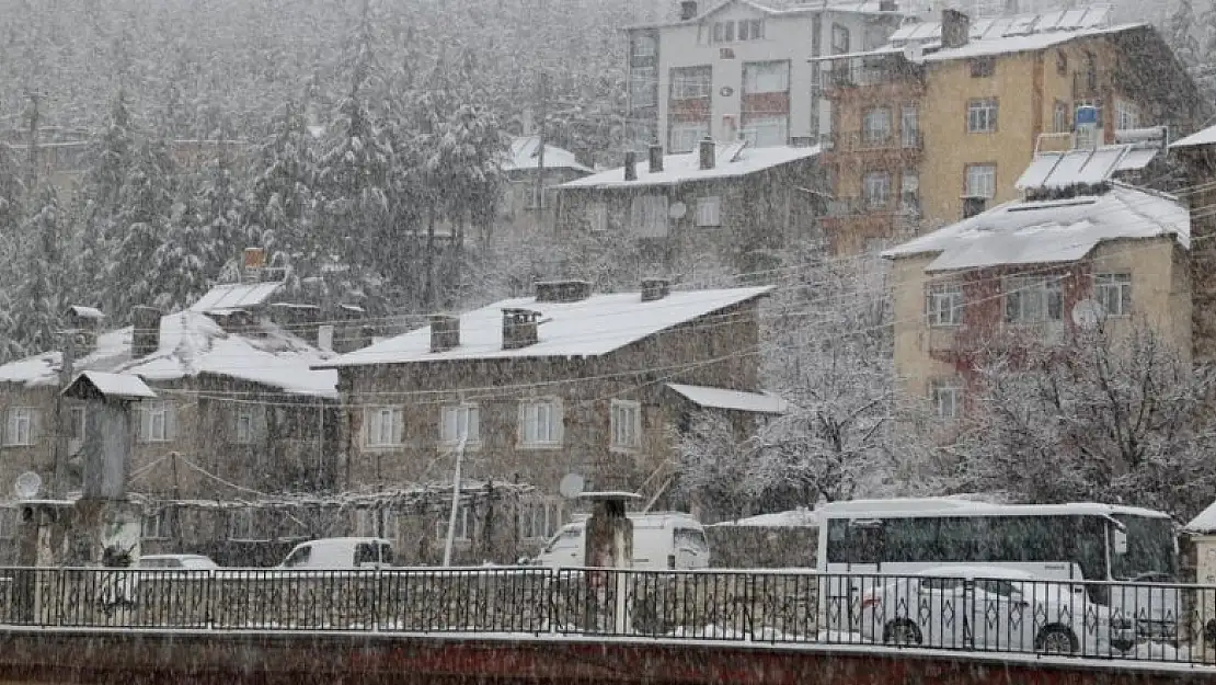 Konya'nın o ilçesi beyaza büründü