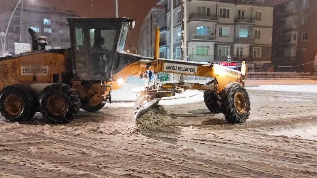 Ereğli Belediyesinden yoğun kar mesaisi