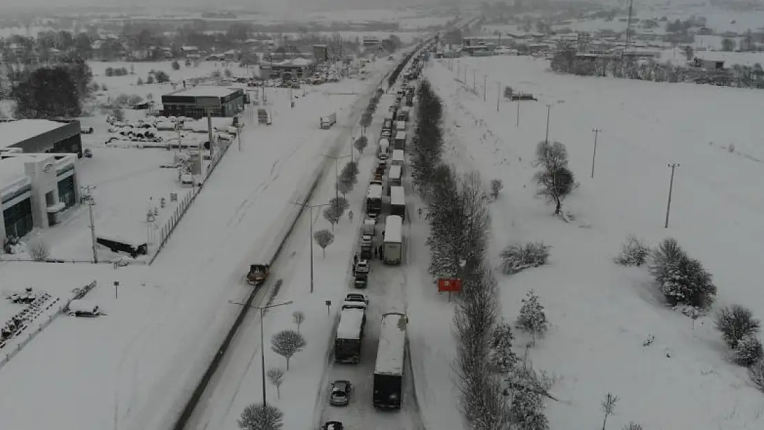 Bolu'da, D100 Karayolu Ankara yönü ulaşıma kapandı