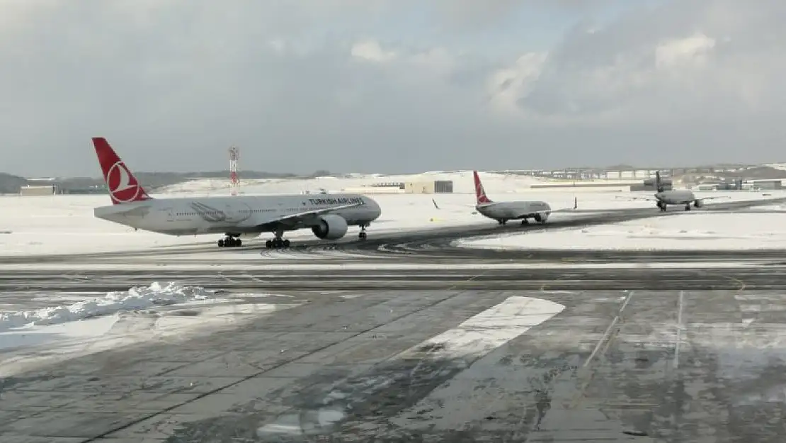 THY, İstanbul Havalimanı'ndan yapacağı tüm uçuşları durdurdu