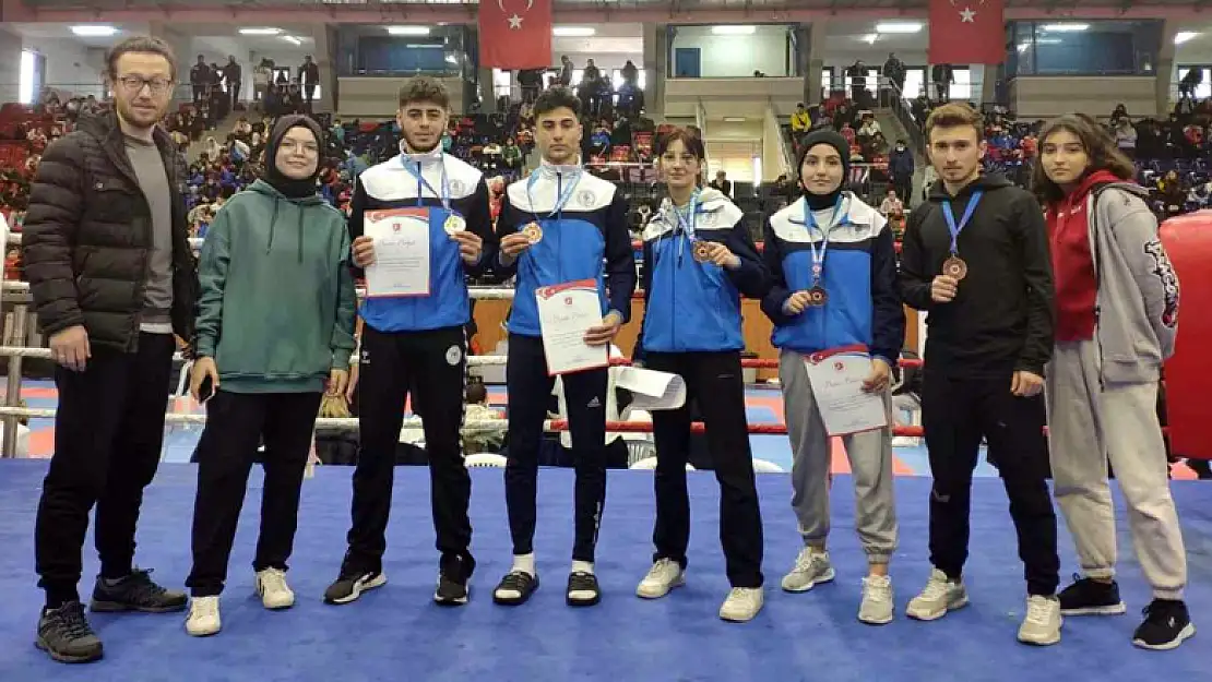 Selçuklu Belediyespor'dan Kick Boks'ta 5 madalya