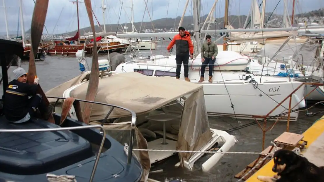 Bodrum'u fırtına vurdu, milyon dolarlık tekneler denize gömüldü