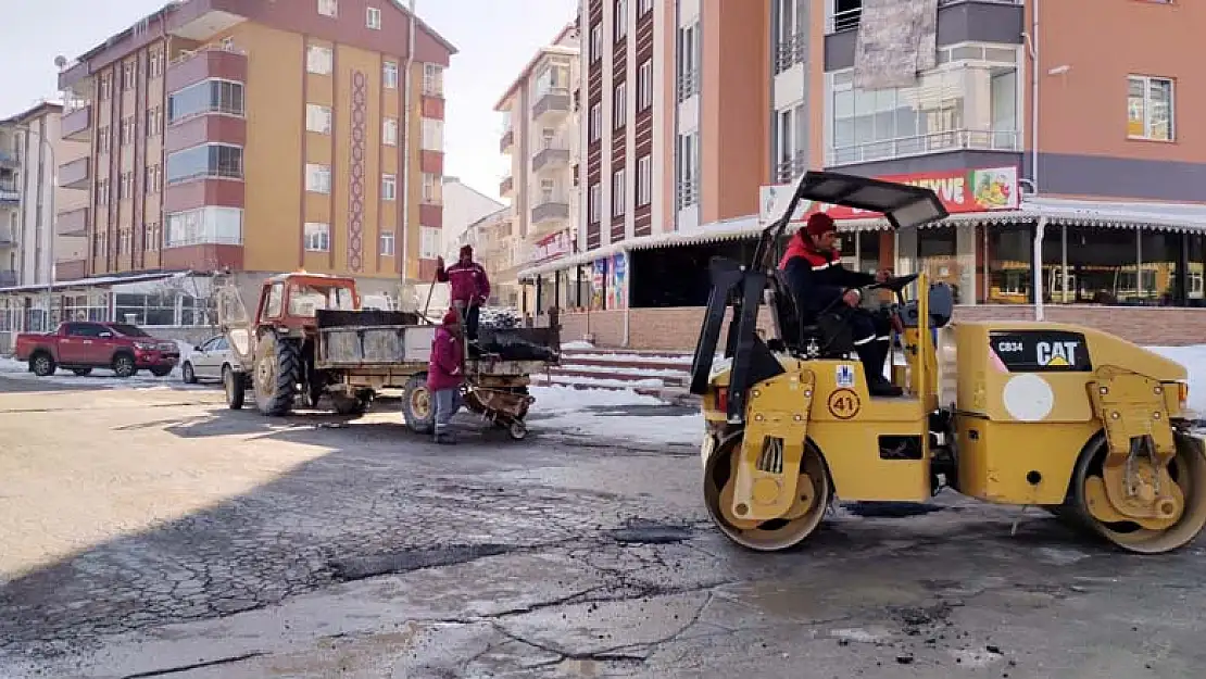 Seydişehir'de asfalt yama seferberliği