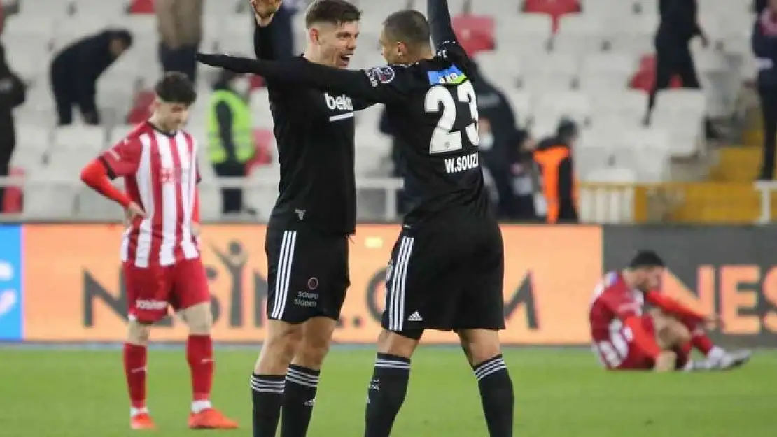 Beşiktaş'ta maç sonu büyük sevinç