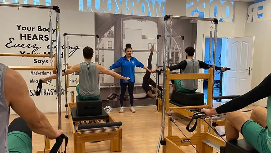 Oops Pilates Akademi Kurumu eğitmen yetiştiriyor