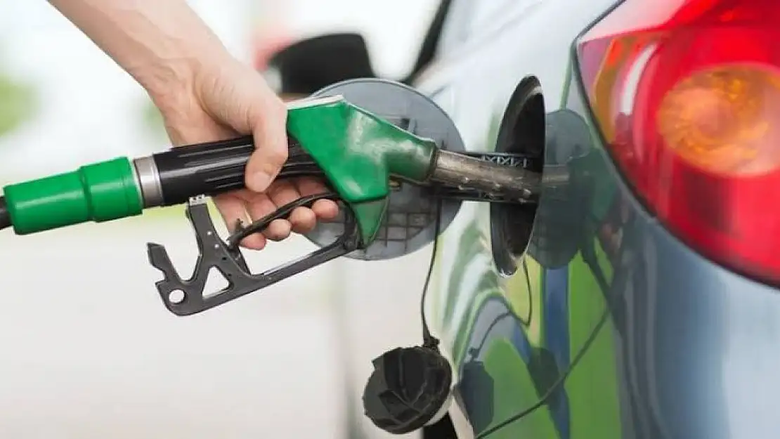 Petrol fiyatları uçtu! Akaryakıta zam gelecek mı?