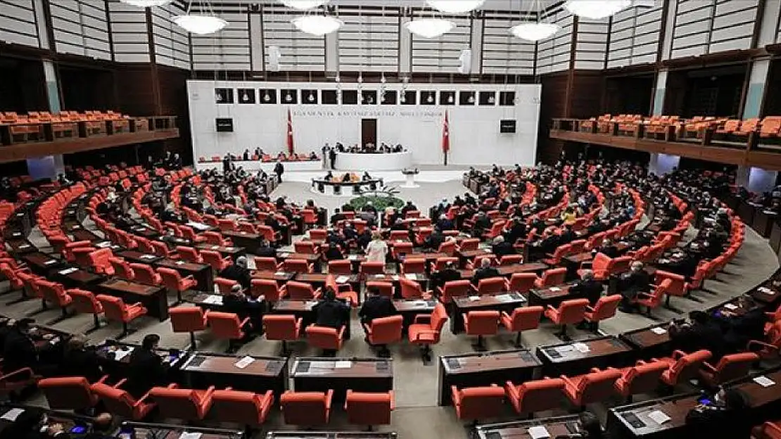 CHP'li ve HDP'li vekillerin dokunulmazlık dosyaları Meclis'te