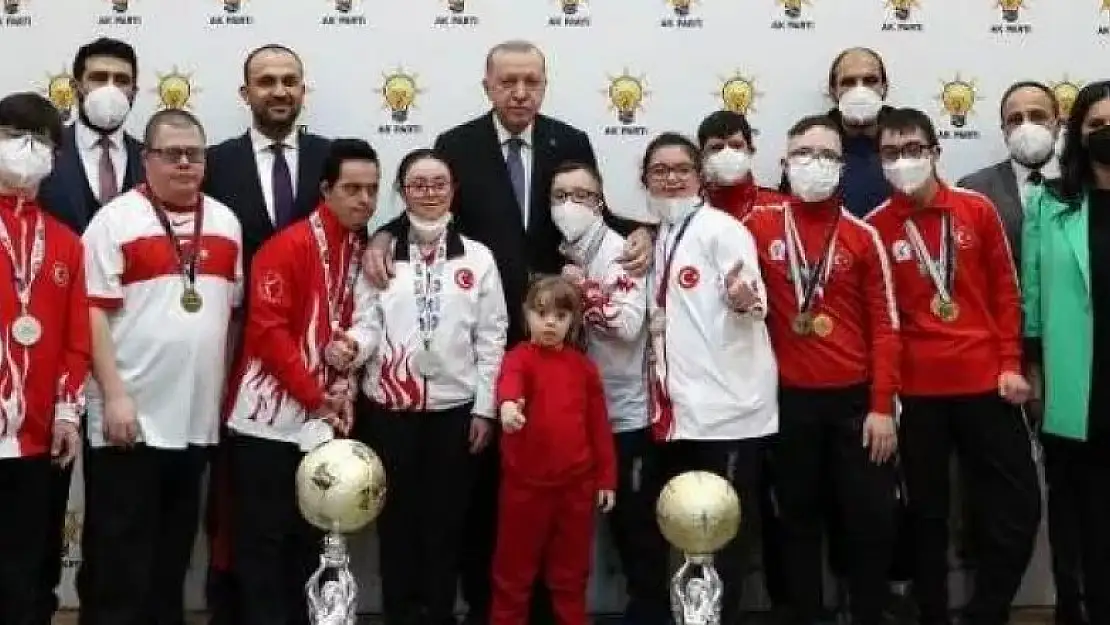 Cumhurbaşkanı Erdoğan, özel sporcuları kabul etti