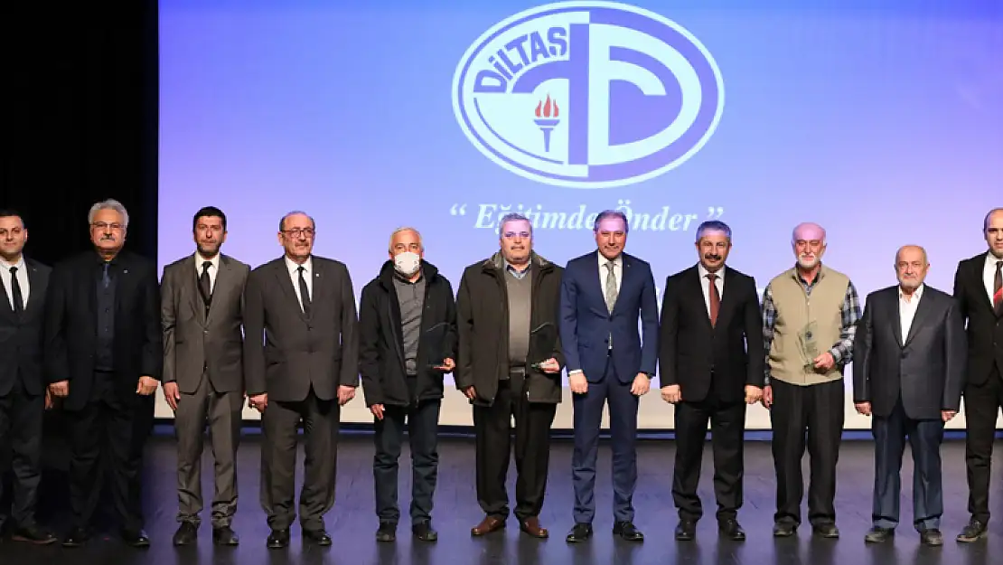 Diltaş'ta servis şoförlerine plaket verildi