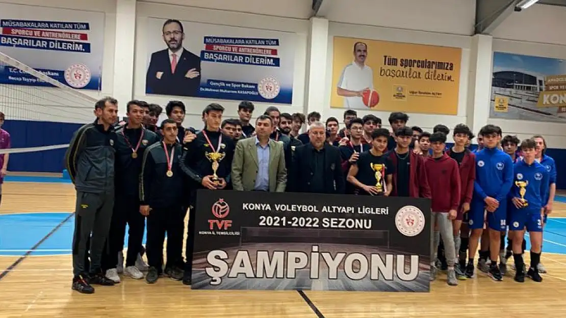 Geleceğin voleybolcuları şampiyon oldu