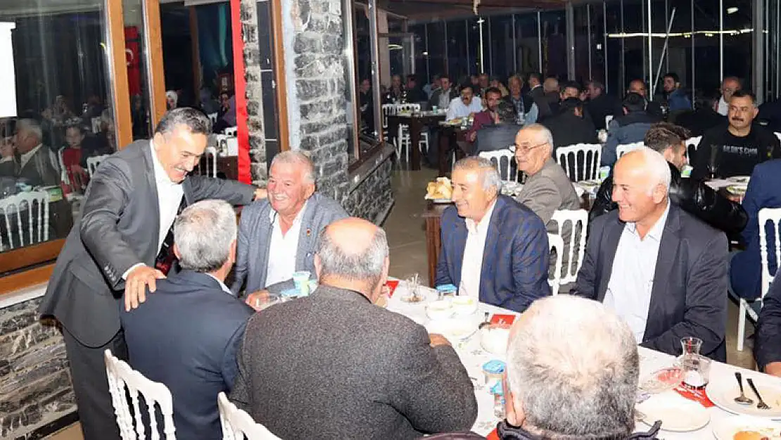 Başkan Tutal muhtarlarla iftarda buluştu