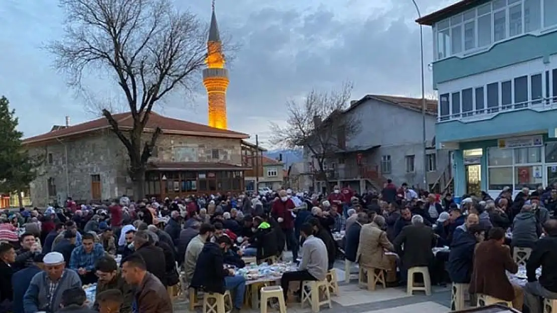 Yalıhüyük halkı iftarda buluştu