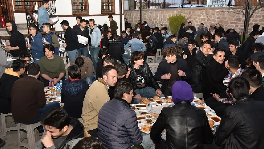 Karatay Kent Konseyi ailesi iftar programında buluştu