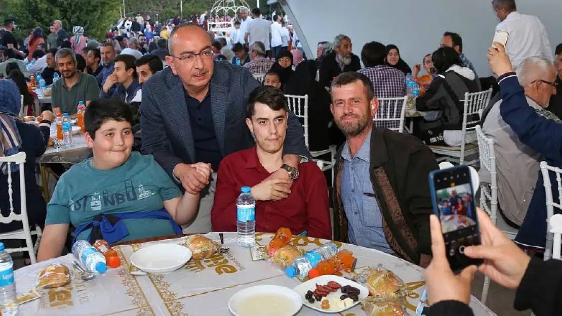 Meram Belediyesi ailesi iftarda buluştu