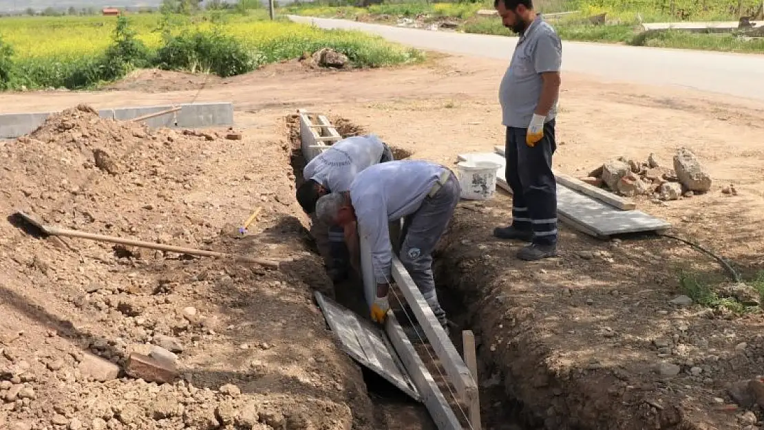 Turgutlu Belediyesinden çiftçilerin yüzünü güldüren çalışma