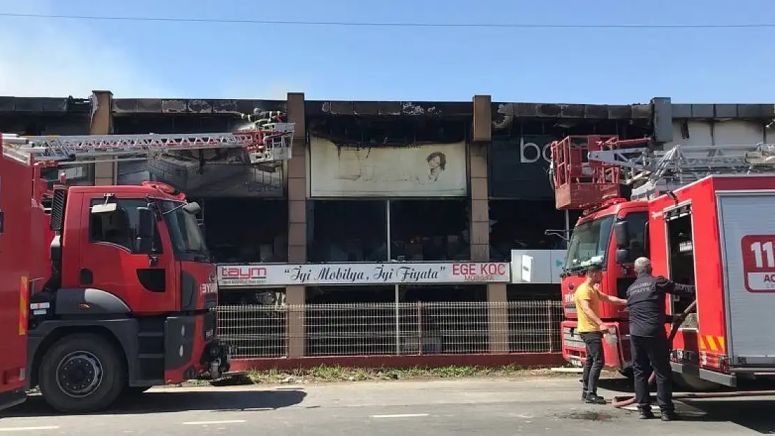 Kırklareli'ndeki yangında mobilya fabrikası kullanılamaz hale geldi