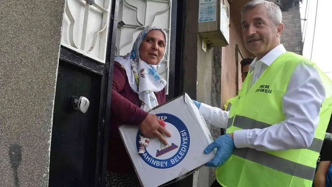 Evinin önünü temiz tutana hijyen seti hediye